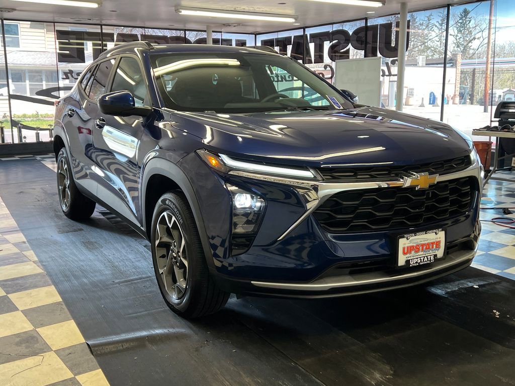 2024 Chevrolet Trax LT's photo