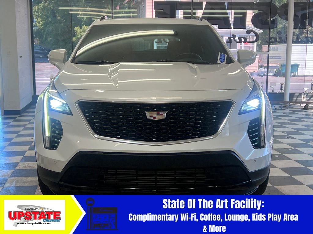 2023 Cadillac XT4 Sport photo 3