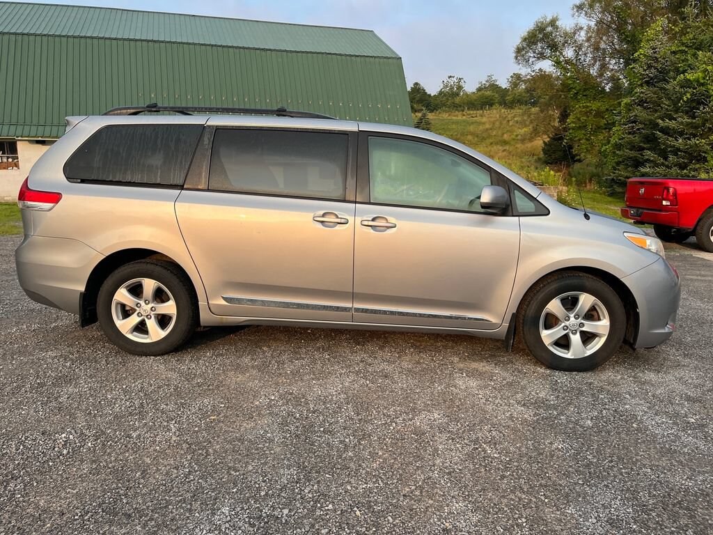 Used 2014 Toyota Sienna LE AAS Van