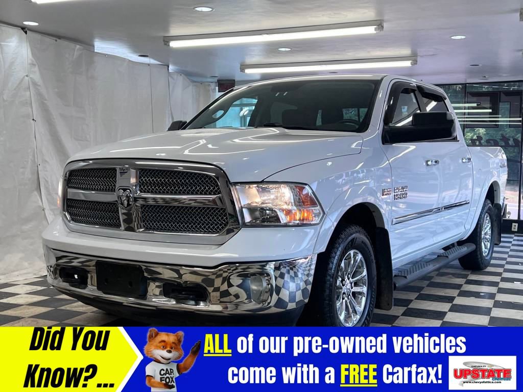 2018 Ram 1500 SLT photo 2