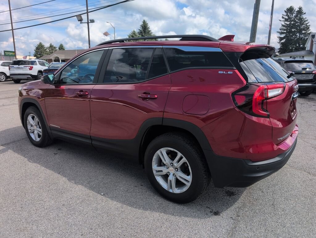 Used 2024 GMC Terrain SLE SUV