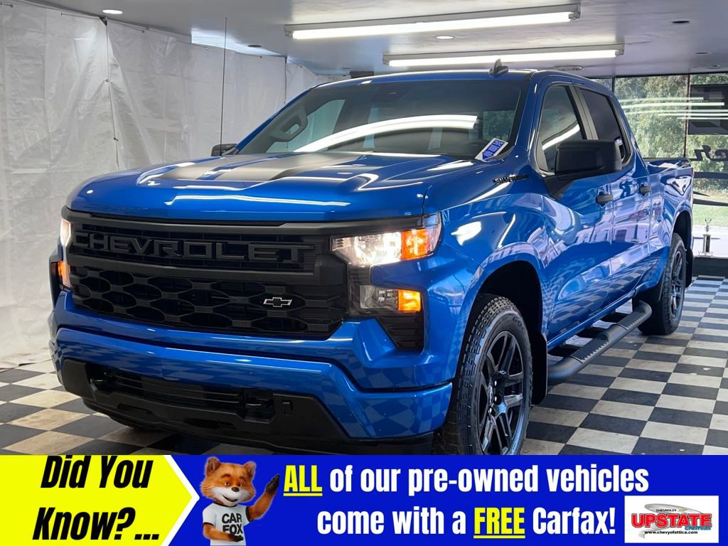 2023 Chevrolet Silverado 1500 Custom photo 2