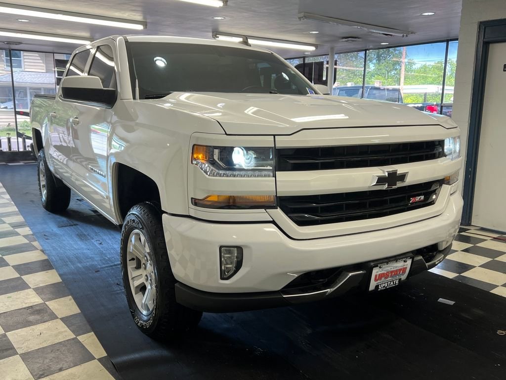 Used 2018 Chevrolet Silverado 1500 LT Truck Crew Cab