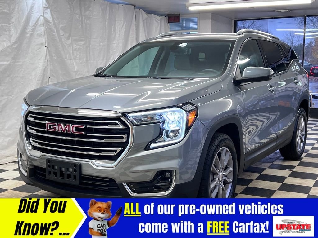 Used 2024 GMC Terrain SLT SUV