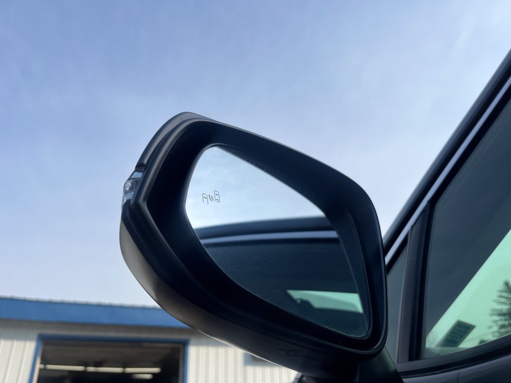 2021 Toyota RAV4 XLE - Photo 39