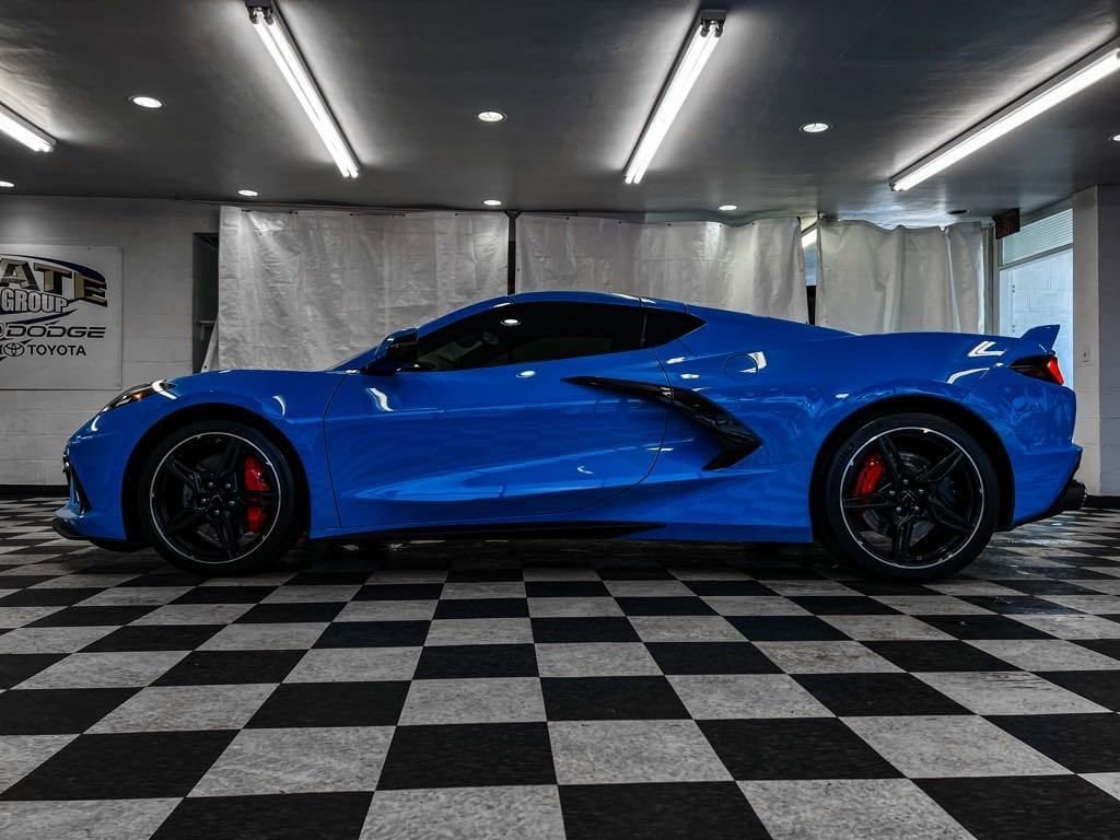 2020 Chevrolet Corvette 2LT - Photo 32