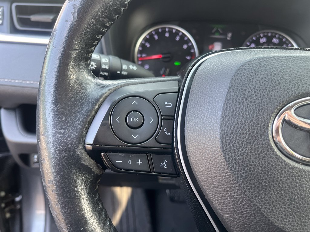 2021 Toyota RAV4 XLE - Photo 21