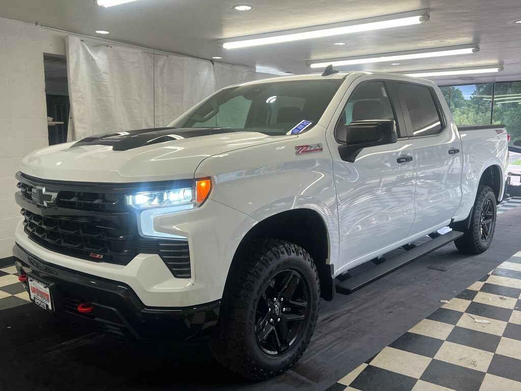 Used 2023 Chevrolet Silverado 1500 LT Trail Boss Truck Crew Cab