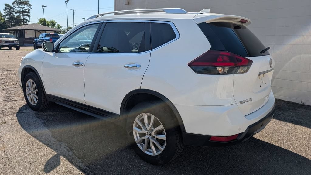 Used 2020 Nissan Rogue SV SUV