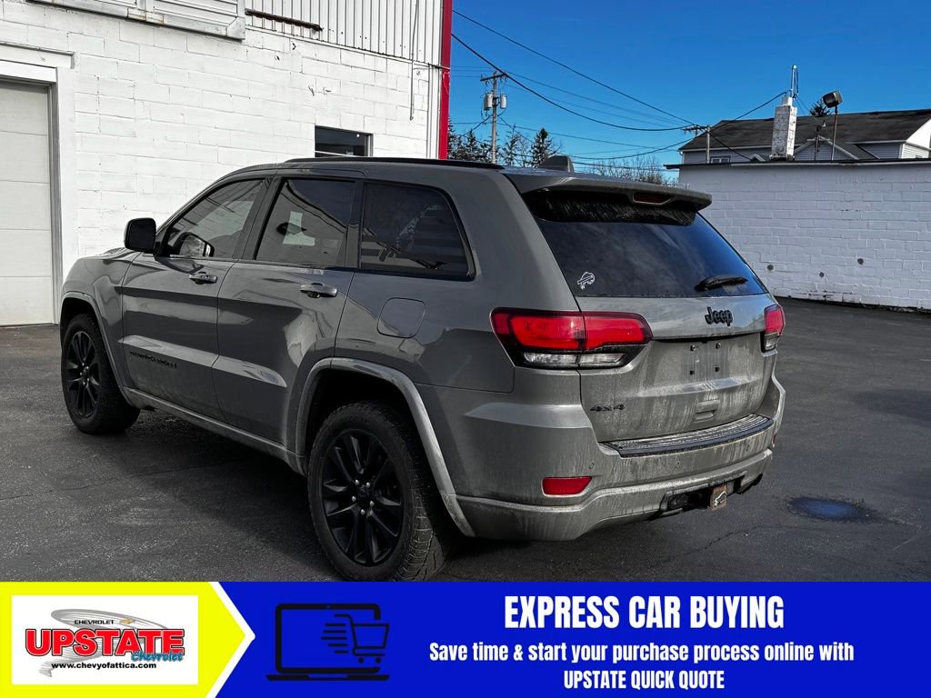 2021 Jeep Grand Cherokee Laredo X photo 3