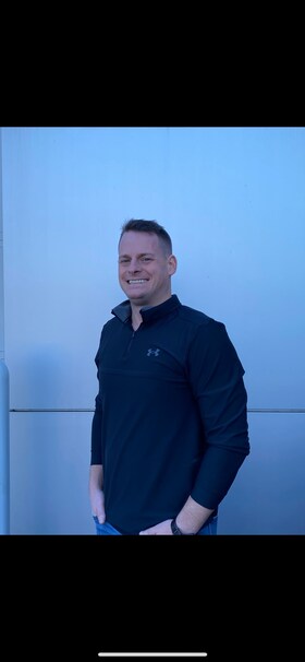 Staff member Ken Oswald from ID_864060a0ddf9
