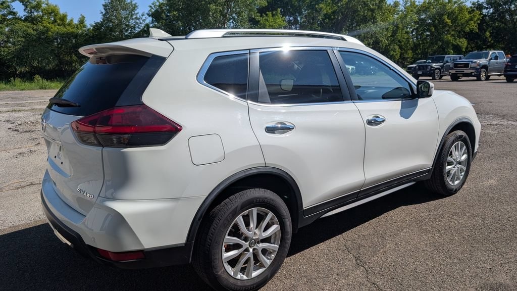 Used 2020 Nissan Rogue SV SUV