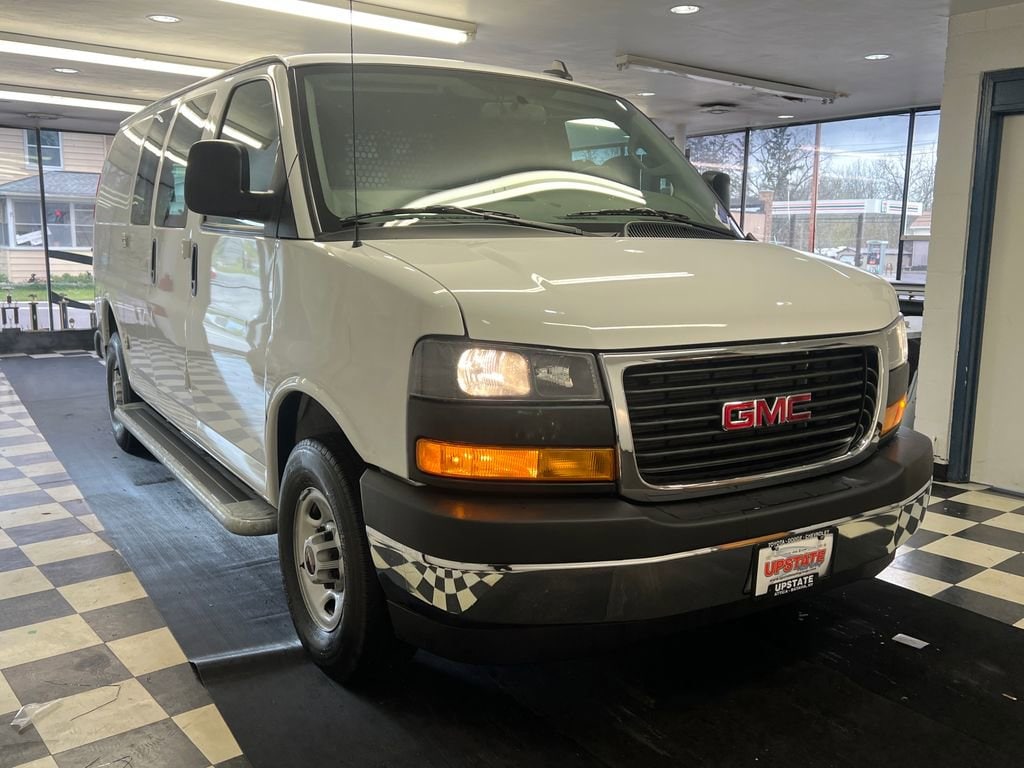 2024 GMC Savana 2500's photo