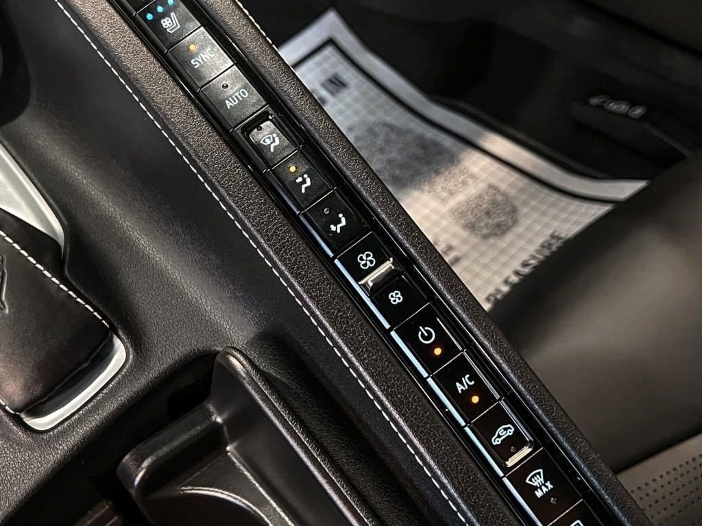 2020 Chevrolet Corvette 2LT - Photo 73