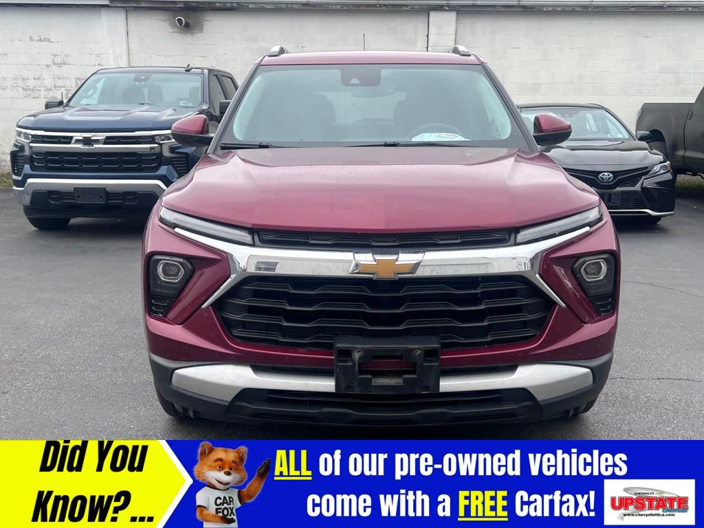 2024 Chevrolet Trailblazer LT photo 2