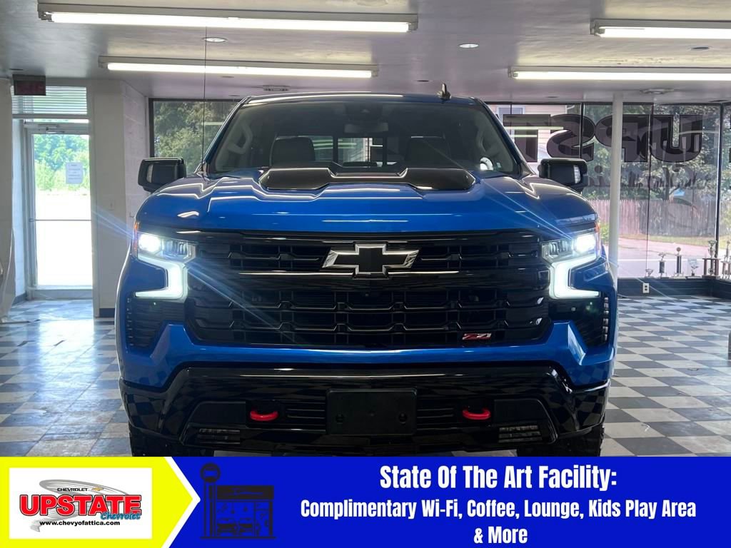 2022 Chevrolet Silverado 1500 LT Trail Boss photo 3