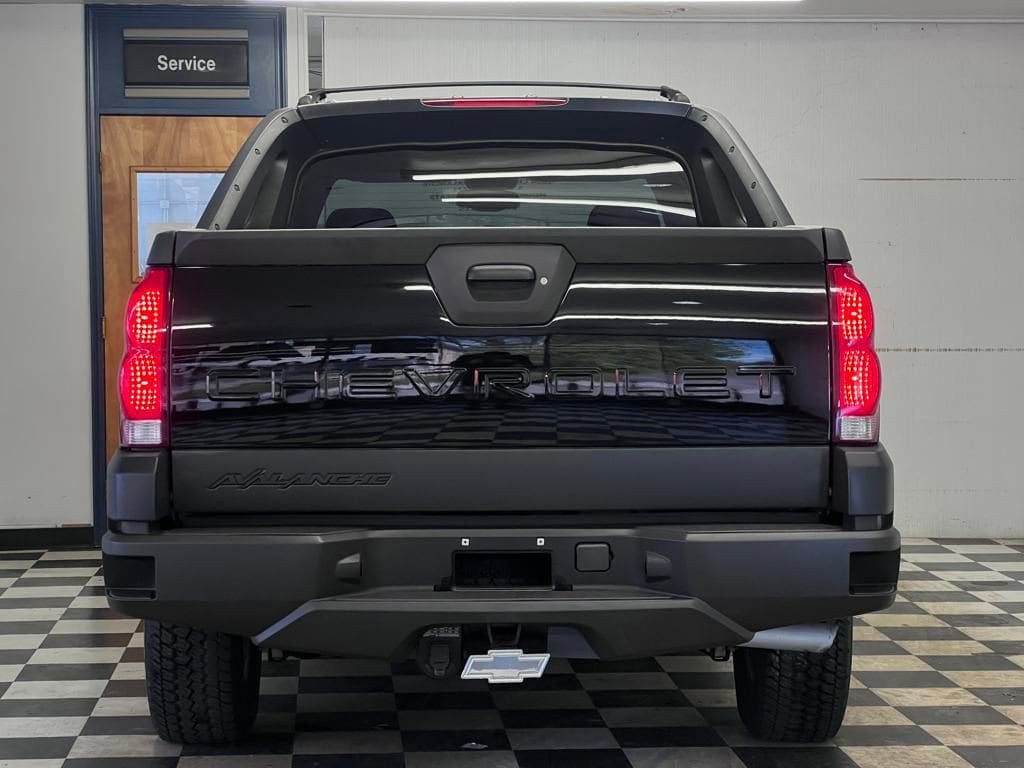 2004 Chevrolet Avalanche Base - Photo 25