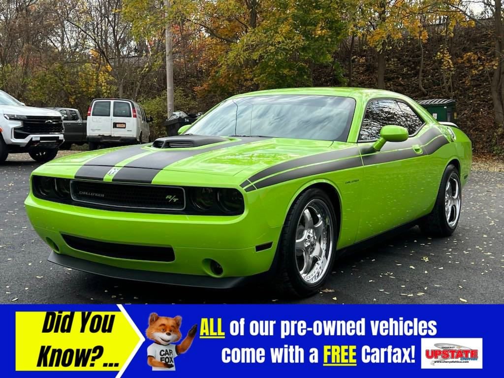 Used 2009 Dodge Challenger R/T with VIN 2B3LJ54T29H558972 for sale in Attica, NY