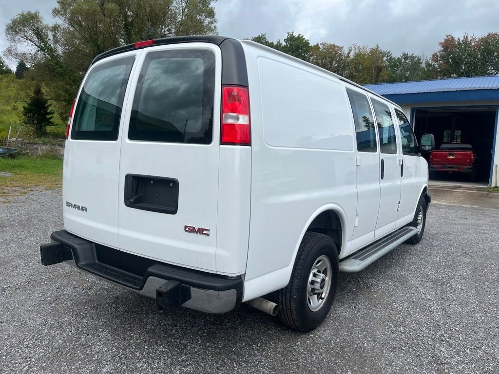 2023 Gmc Savana Cargo 2500 photo 2