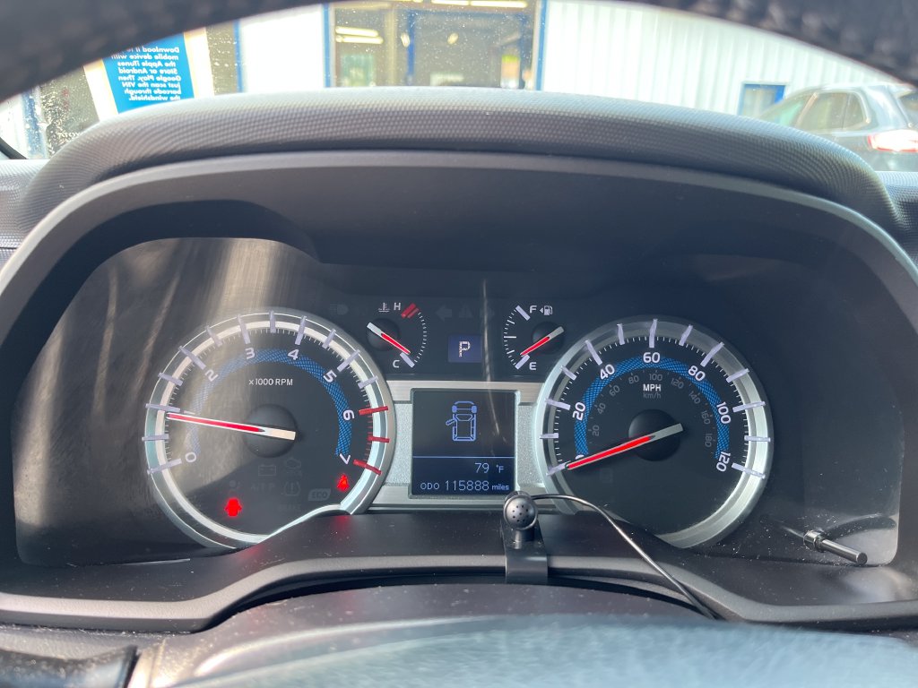 2015 Toyota 4Runner Limited - Photo 9