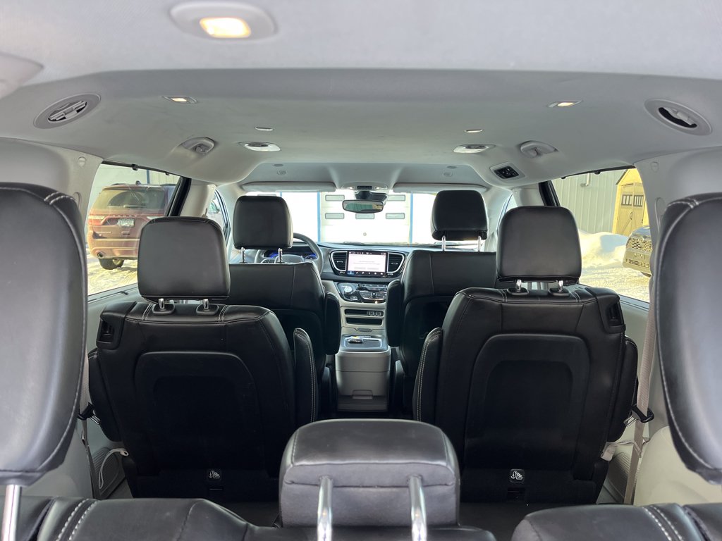 2023 Chrysler Pacifica Touring L - Photo 37