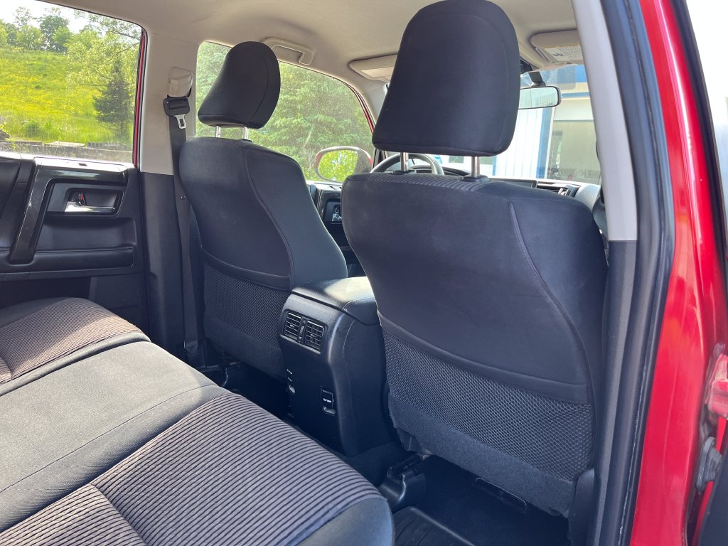 2015 Toyota 4Runner Limited - Photo 26