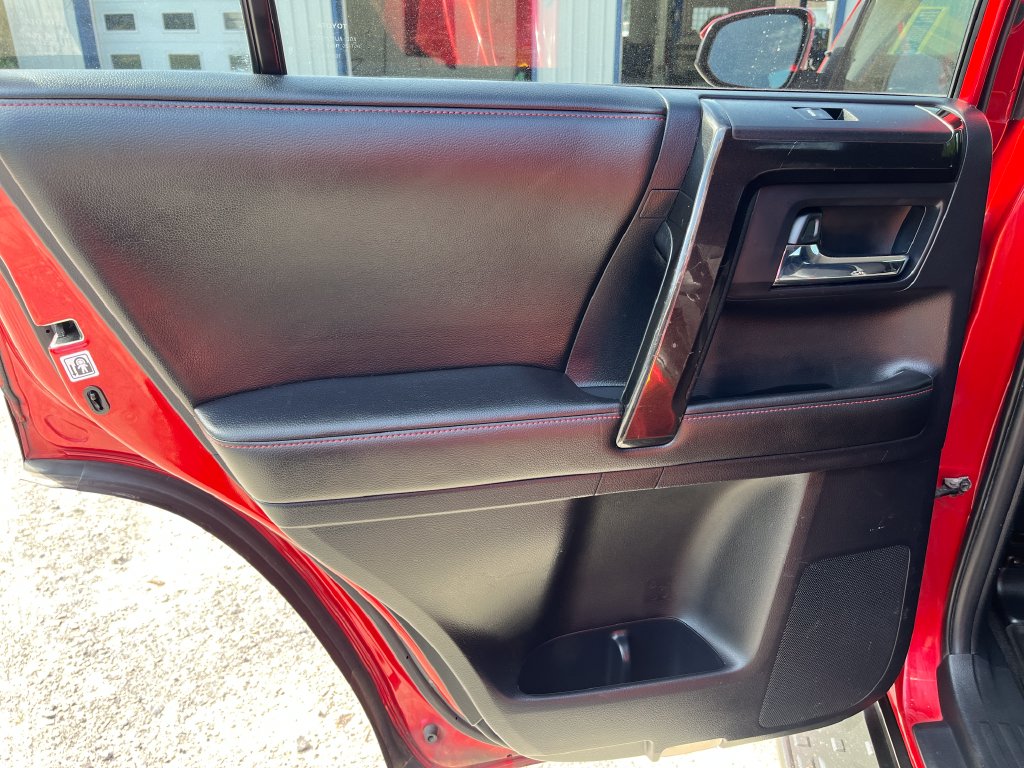 2015 Toyota 4Runner Limited - Photo 34