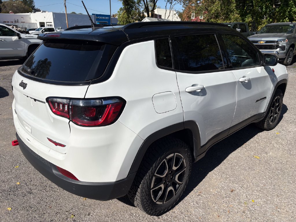 2025 Jeep Compass Trailhawk - Photo 8