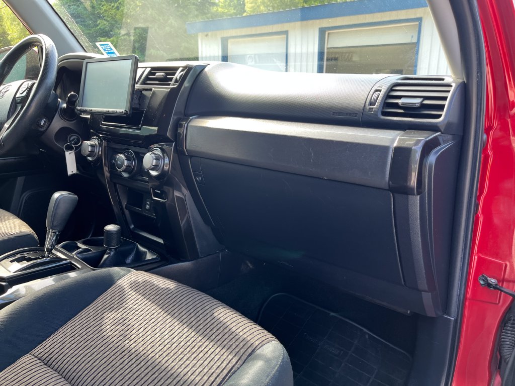 2015 Toyota 4Runner Limited - Photo 21