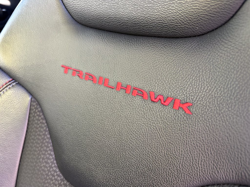 2025 Jeep Compass Trailhawk - Photo 17