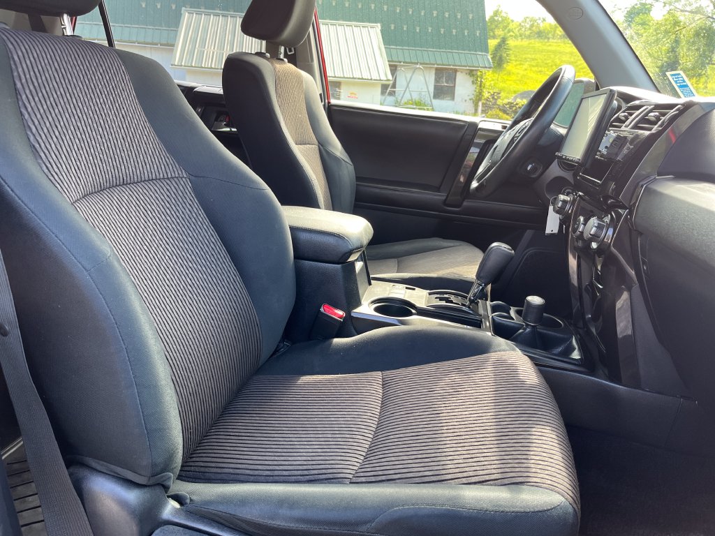 2015 Toyota 4Runner Limited - Photo 22