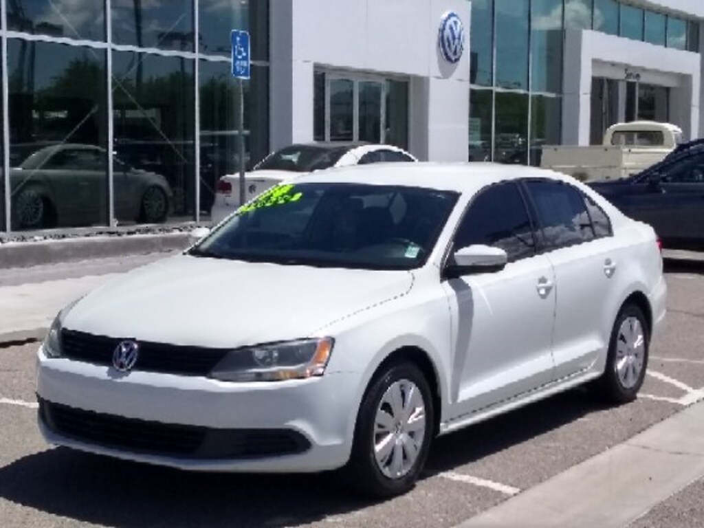 Used 2014 Volkswagen Jetta 1.8T SE Sedan