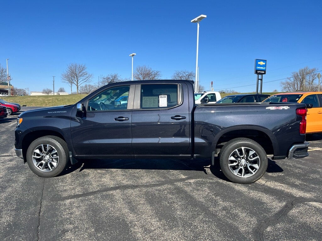 2022 Chevrolet Silverado 1500 LT - Photo 8