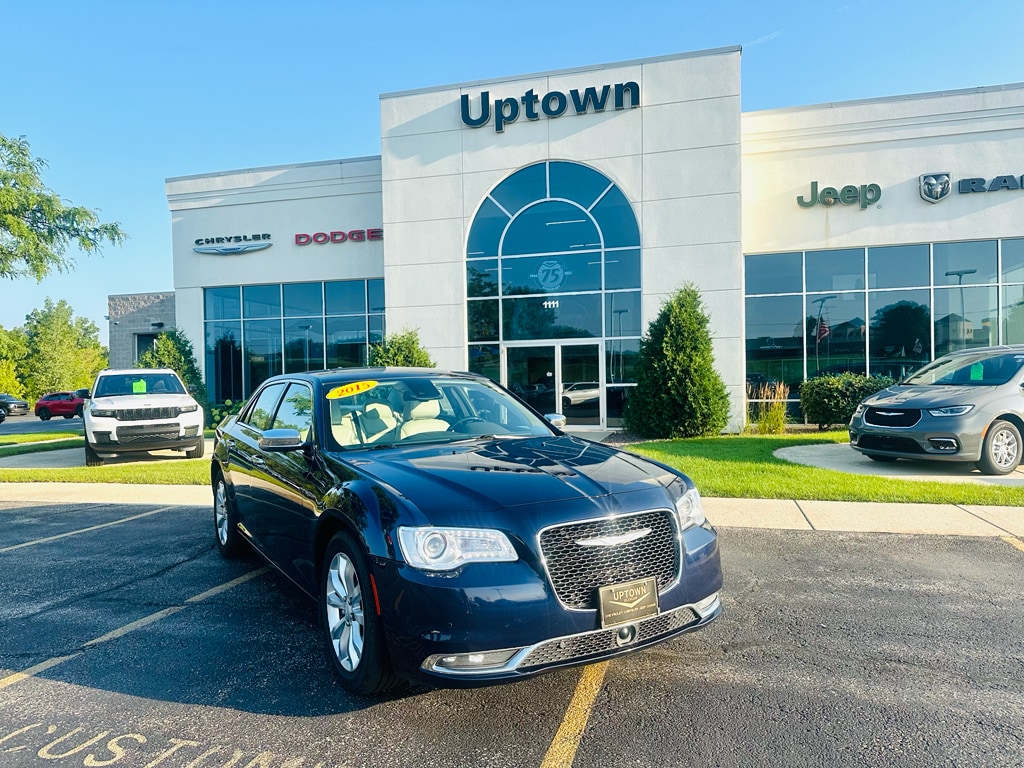 Used 2015 Chrysler 300 C with VIN 2C3CCAKG5FH781739 for sale in Slinger, WI