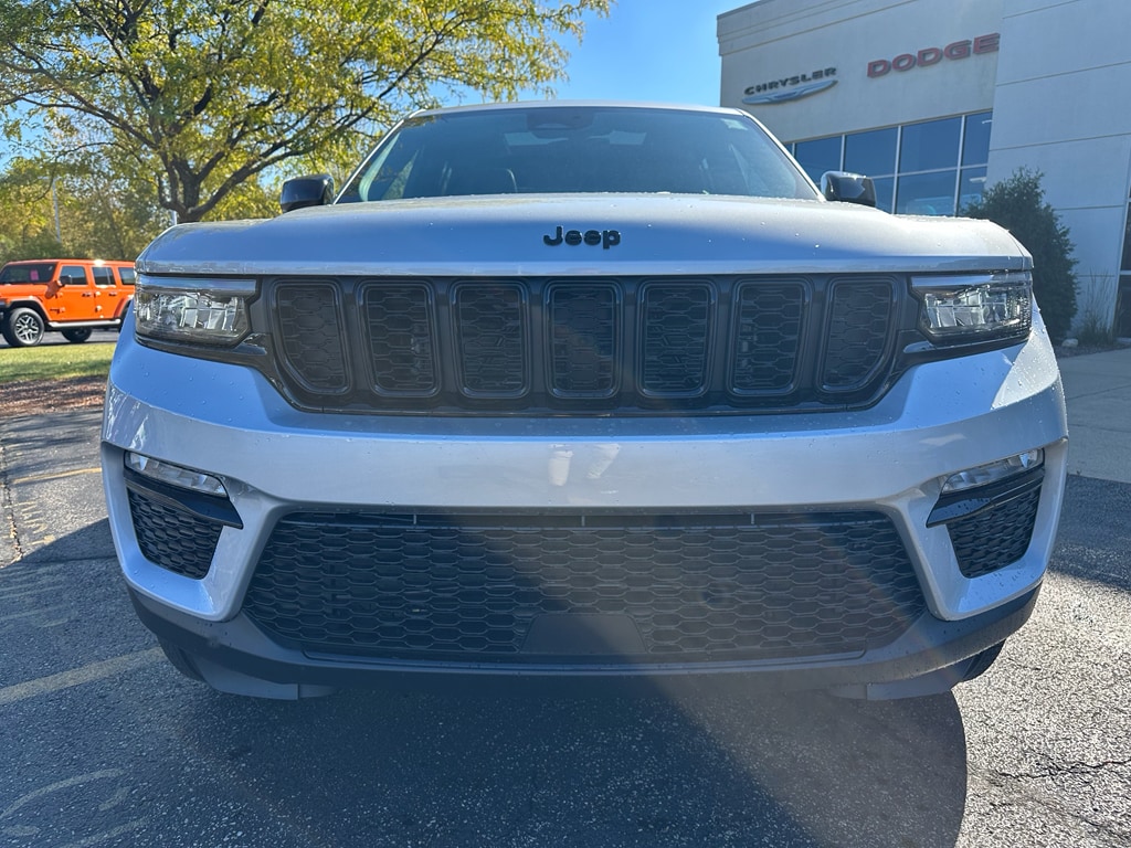 New 2025 Jeep Grand Cherokee Limited Sport Utility