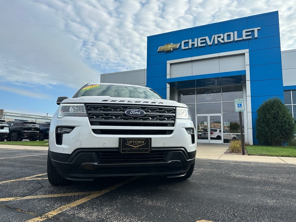 2018 Ford Explorer XLT photo 3