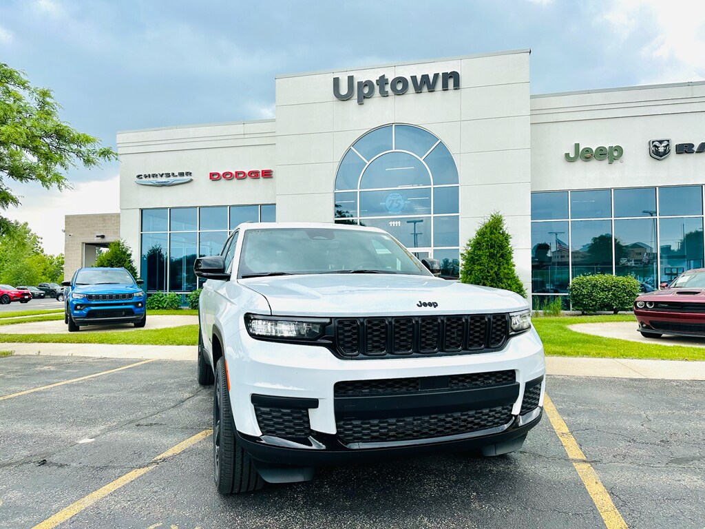 2025 Jeep Grand Cherokee Altitude X photo 2
