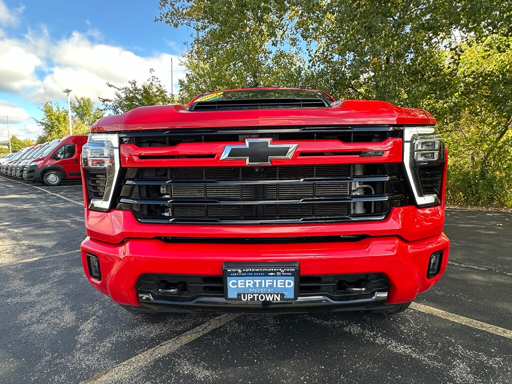 2024 Chevrolet Silverado 2500HD LT photo 2