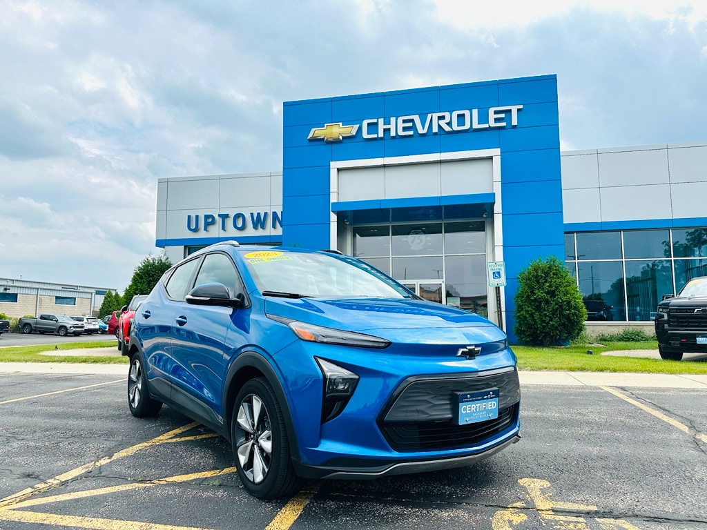 Certified 2023 Chevrolet Bolt EUV LT with VIN 1G1FY6S03P4137562 for sale in Slinger, WI