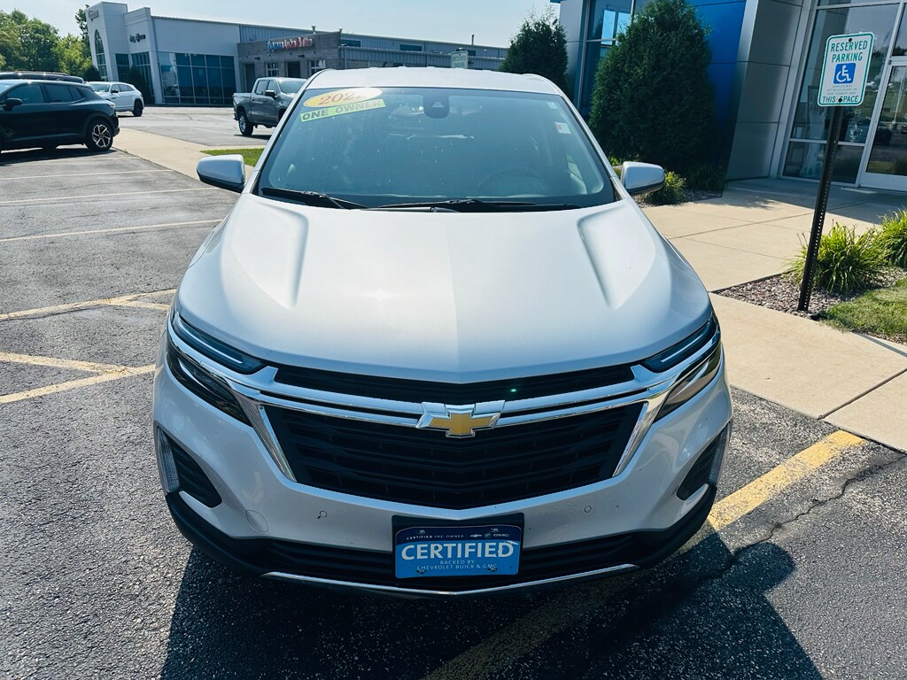 2022 Chevrolet Equinox LT photo 3