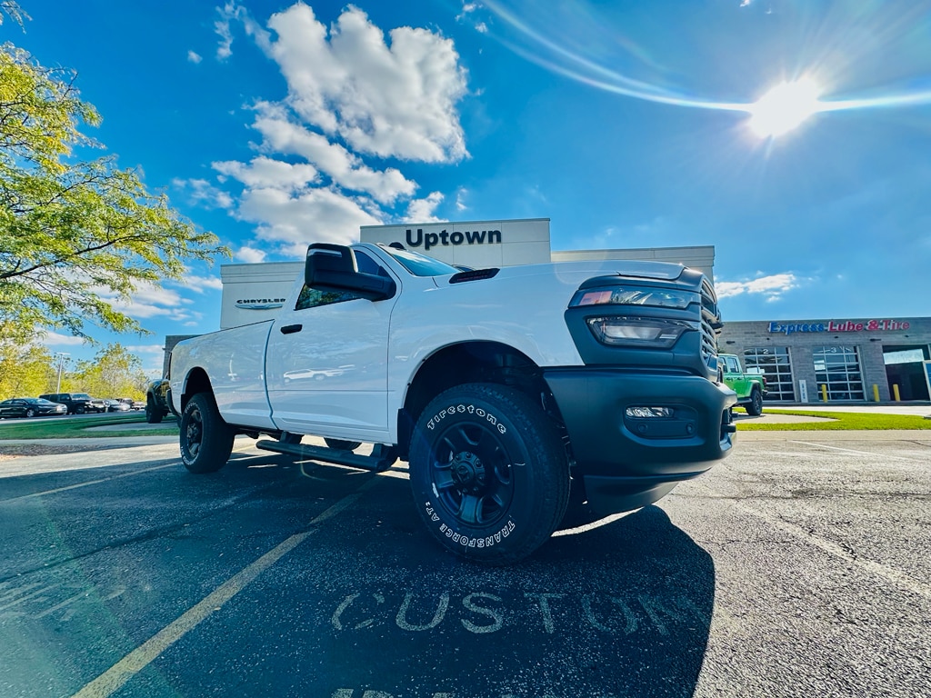 2026 RAM 3500 Tradesman - Photo 6