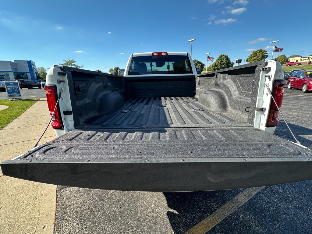 2026 RAM 3500 Tradesman - Photo 9
