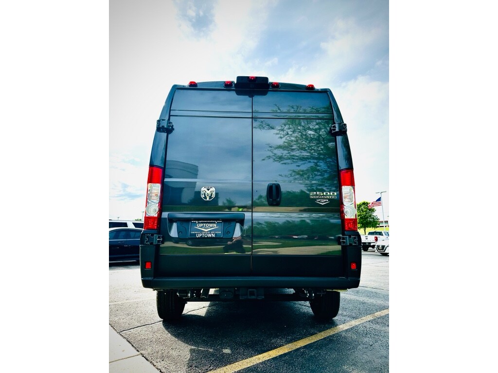 2025 Ram ProMaster 2500 photo 4