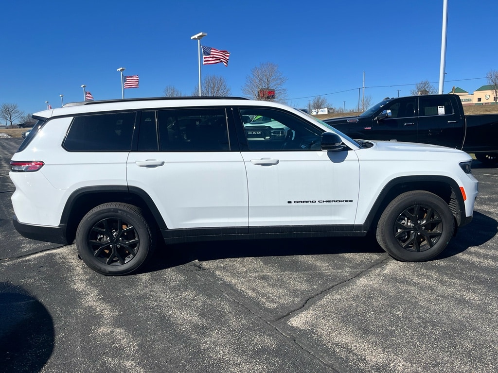 2025 Jeep Grand Cherokee L Altitude - Photo 8
