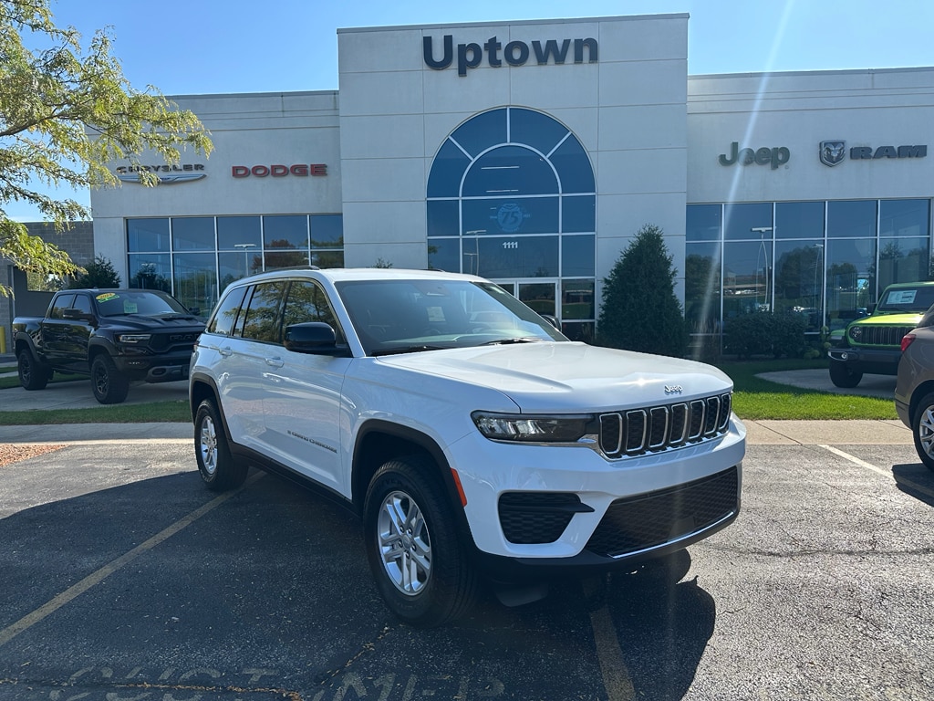New 2025 Jeep Grand Cherokee Laredo Sport Utility