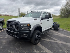 2026 Ram 4500 Chassis Cab TRADESMAN  CREW  4X4 60' CA Pickup