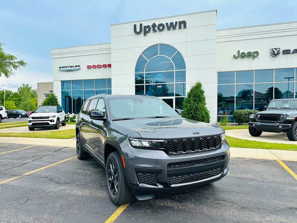 2025 Jeep Grand Cherokee Altitude X photo 2
