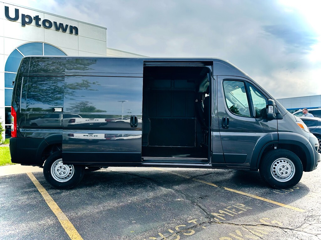 2025 Ram ProMaster 2500 photo 3