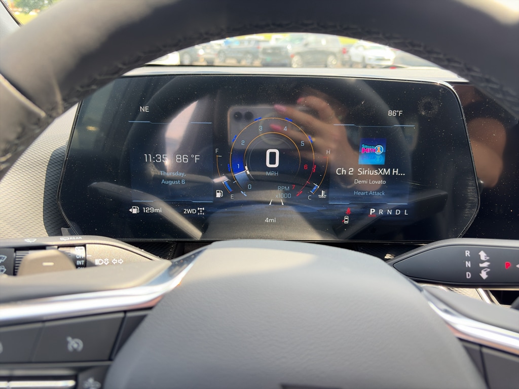 2027 Chevrolet Equinox LT - Photo 11