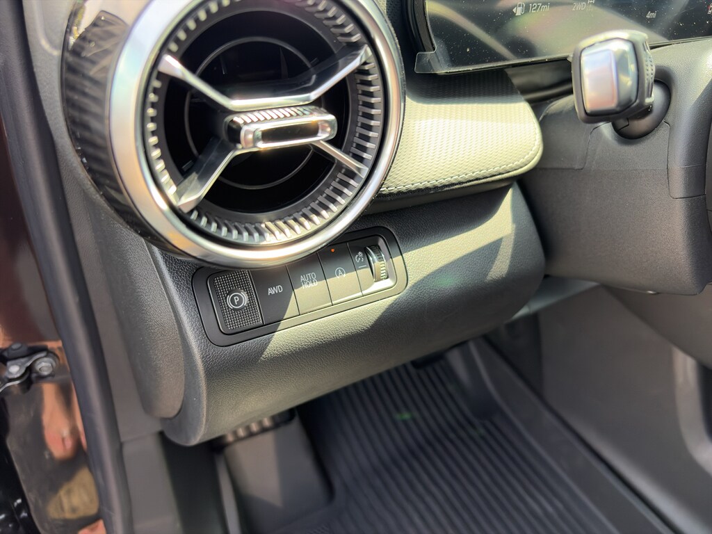 2027 Chevrolet Equinox LT - Photo 19